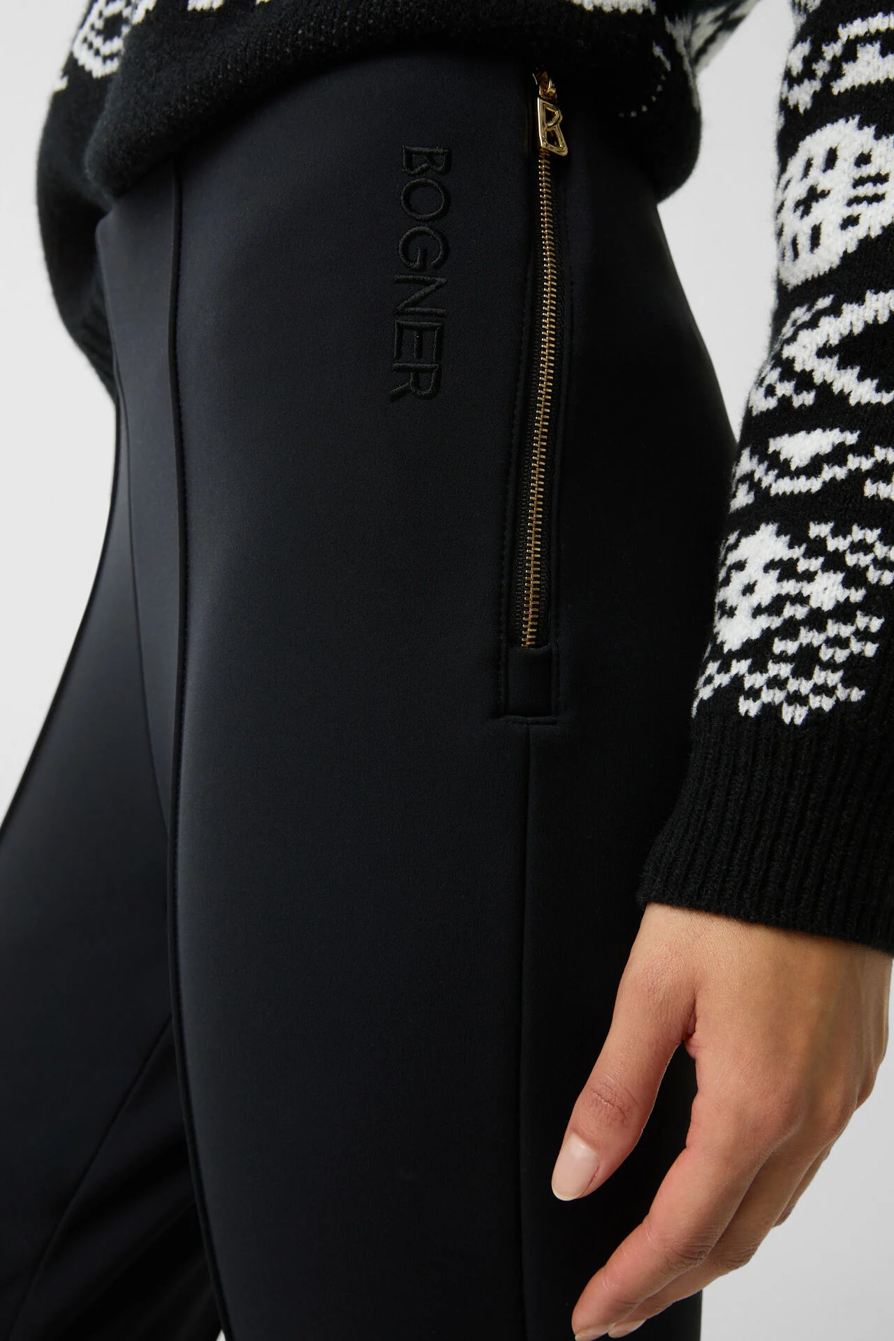 254-1160-9562-026_s01_life_detail_01_b2c_1760608324