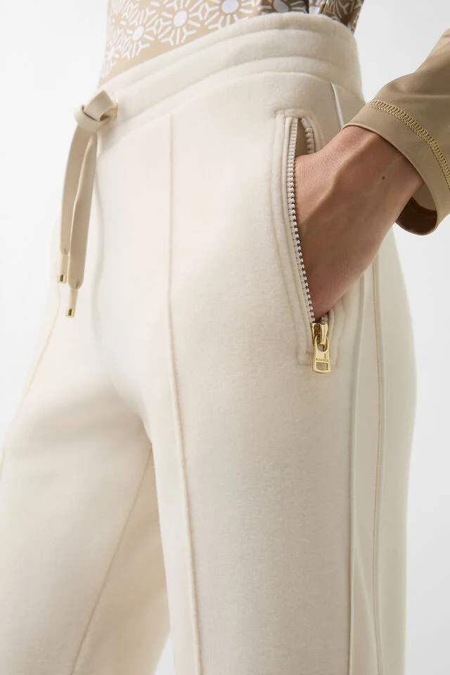 254-1182-5261-730_s01_life_detail_03_b2c_1760609222