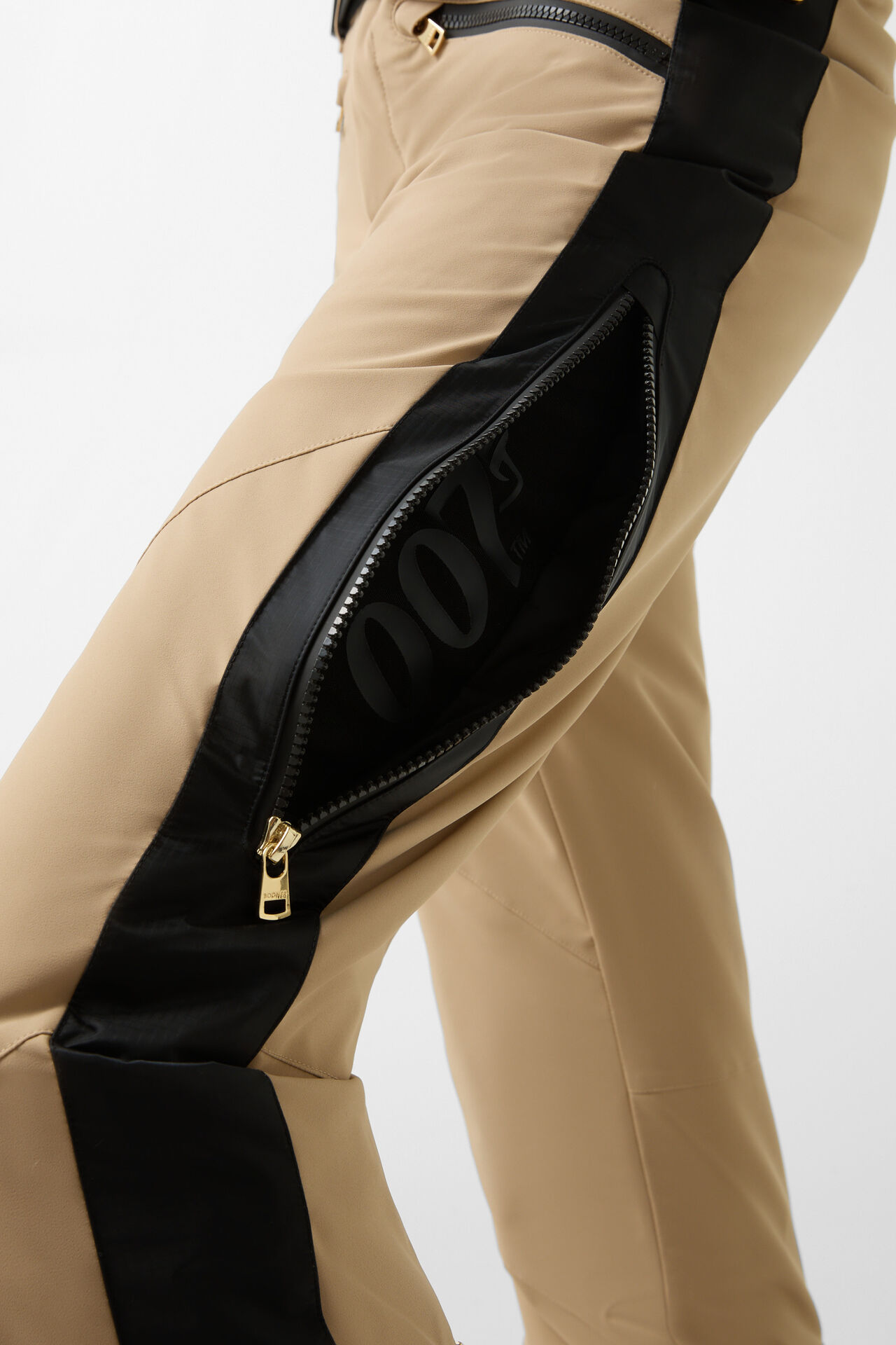 254-1199-6269-770_s01_life_detail_02_b2c_1760611313