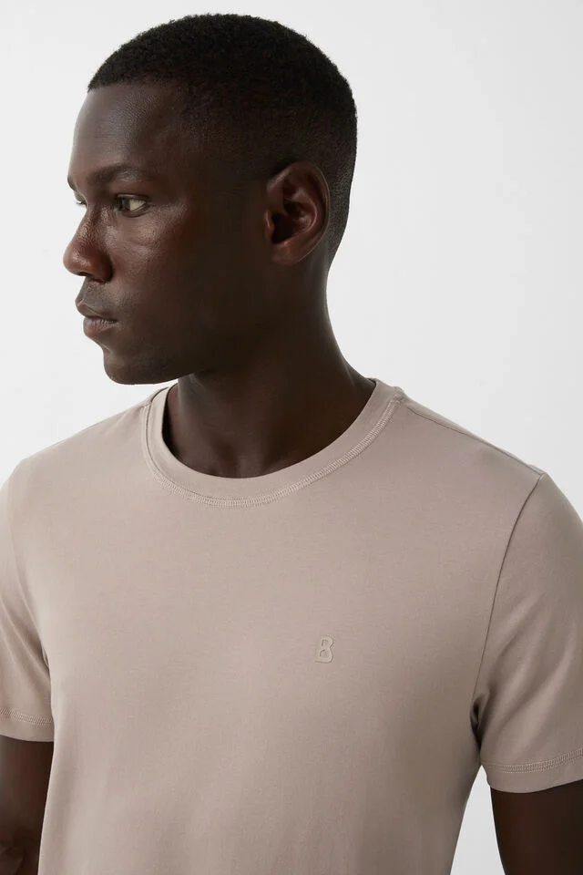 254-5844-6604-812_s01_life_detail_01_b2c_1756823705