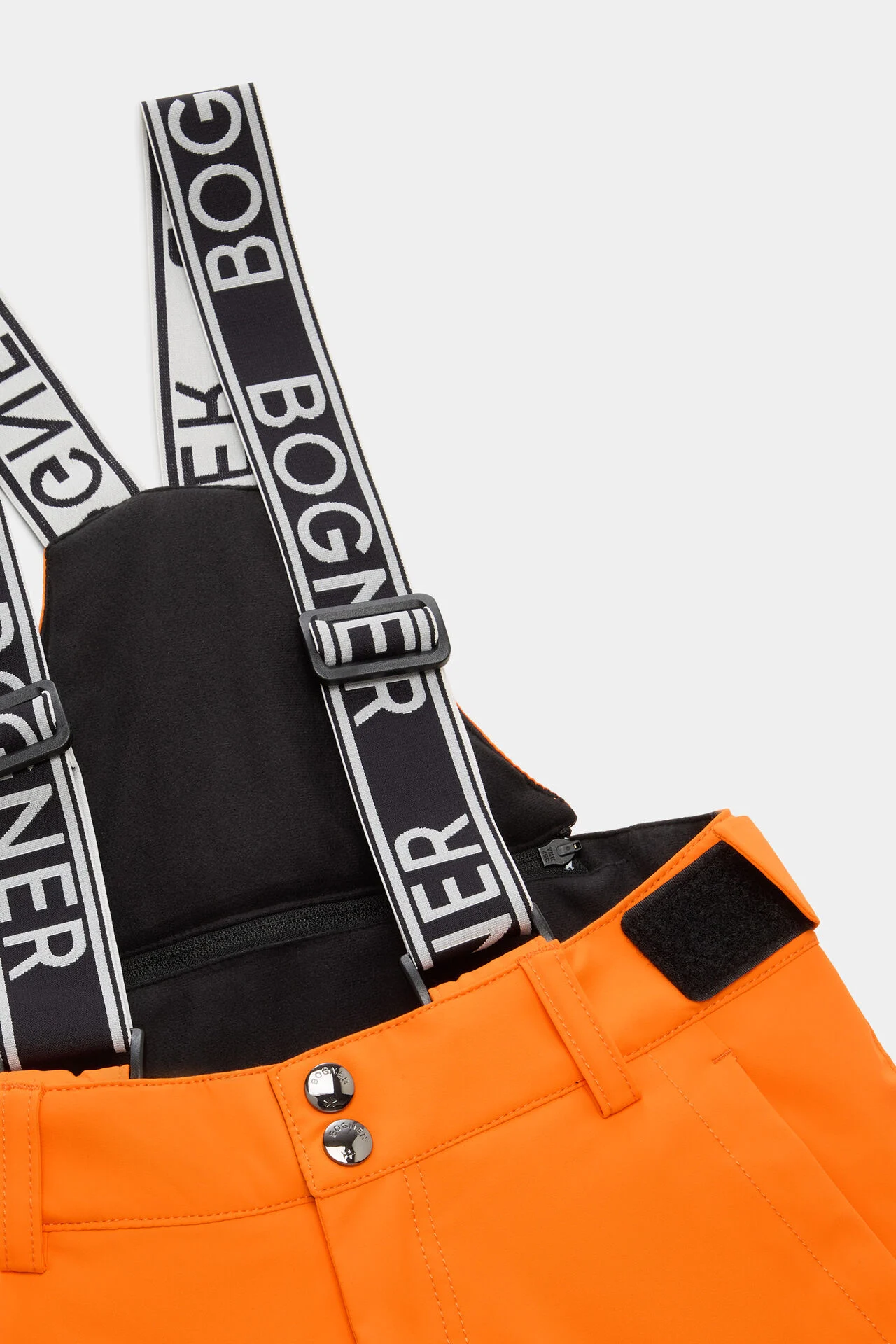 254-1550-6269-720_s01_still_detail_02_b2c_1758296372