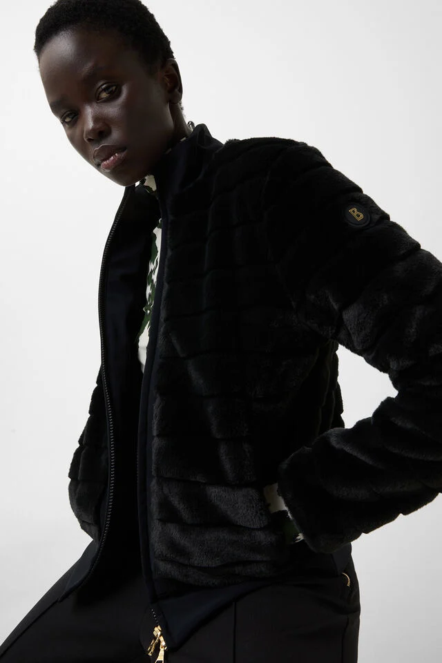 254-8157-1241-026_s01_life_detail_02_b2c_1758714541