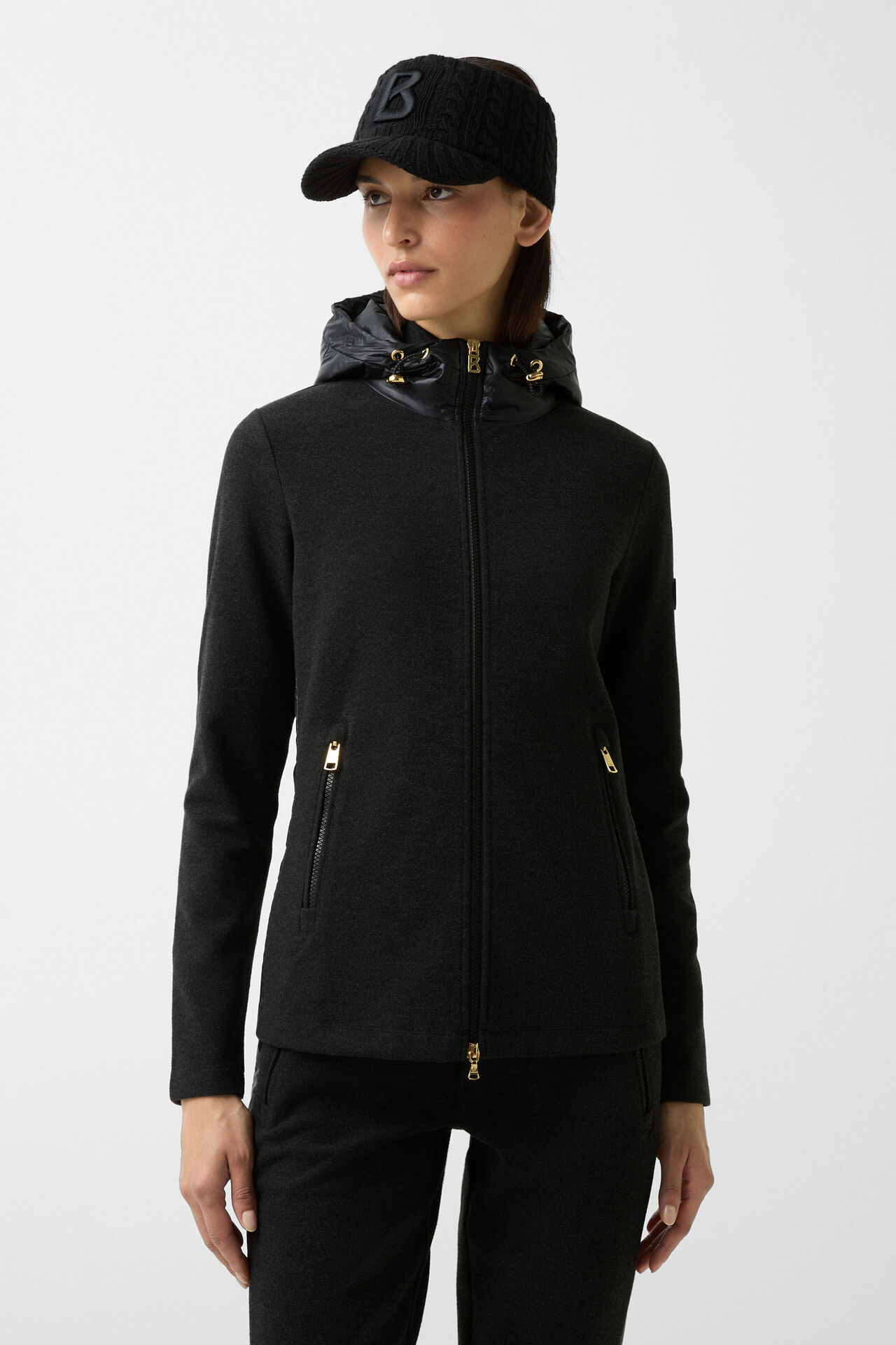 254-8159-9783-021_s01_life_fronttop_01_b2c_1760957440