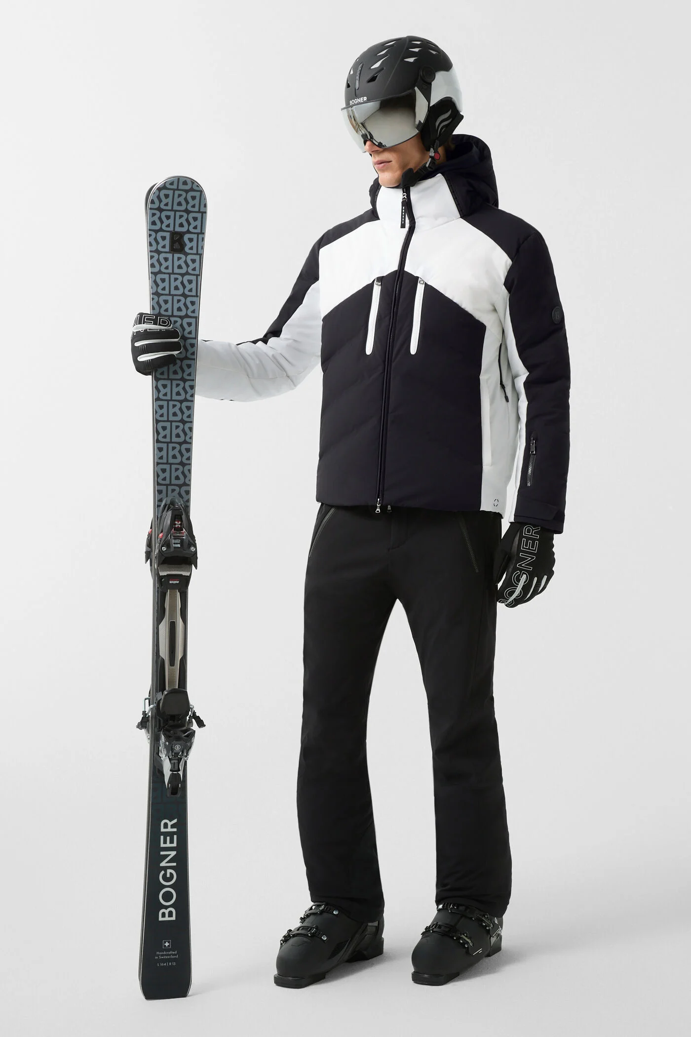 254-3115-6269-026_s01_life_outfit_01_b2c_1761820396