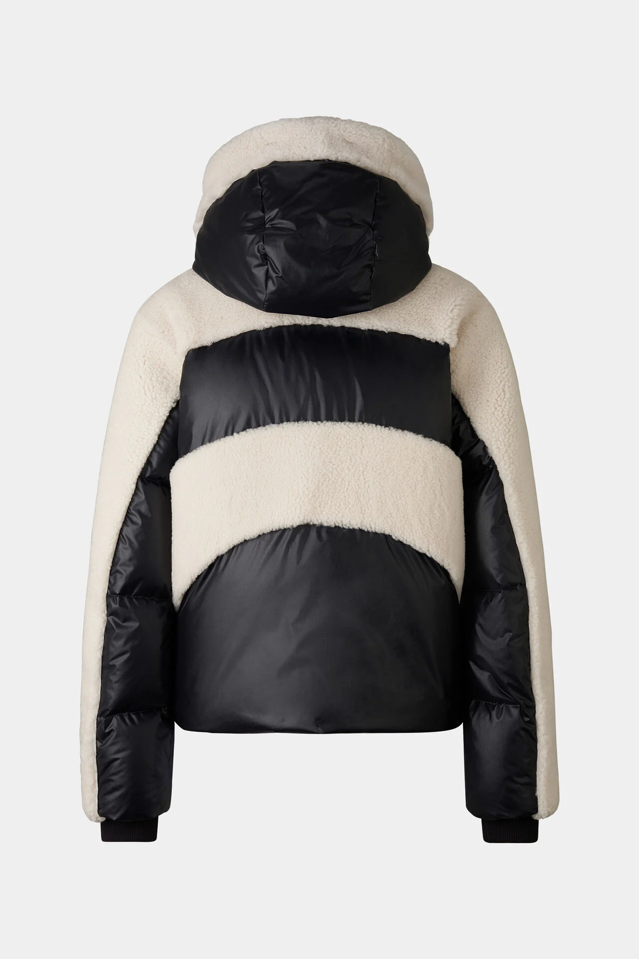 254-3165-9661-026_s01_bust_back_01_b2c_1761582579