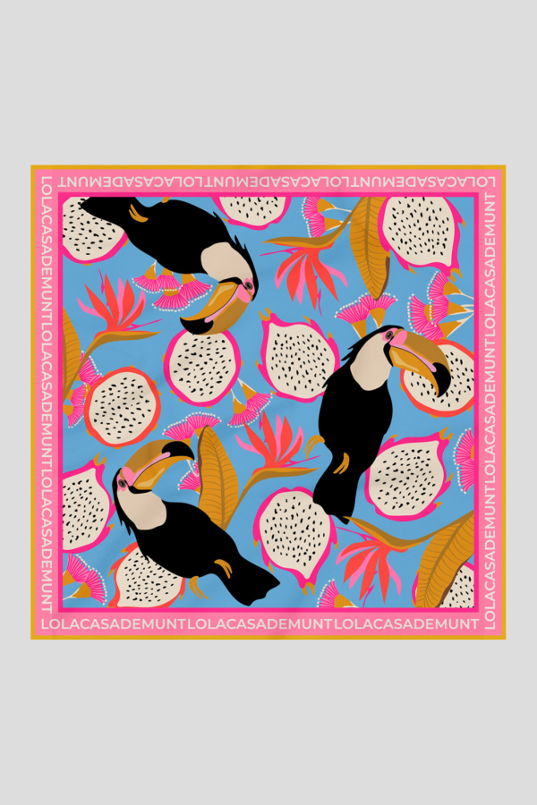 Panuelo satinado con estampado tropical