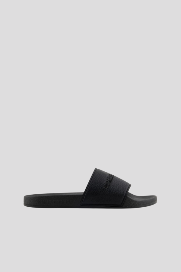 SANDAL