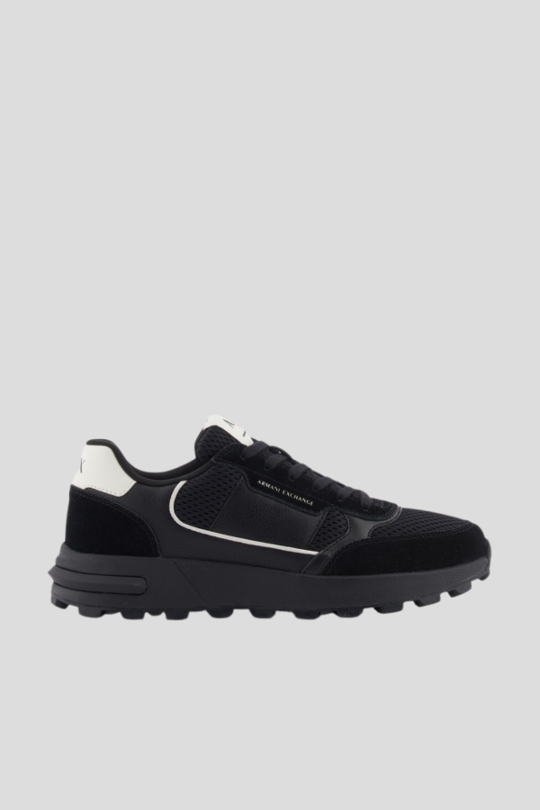 SNEAKER