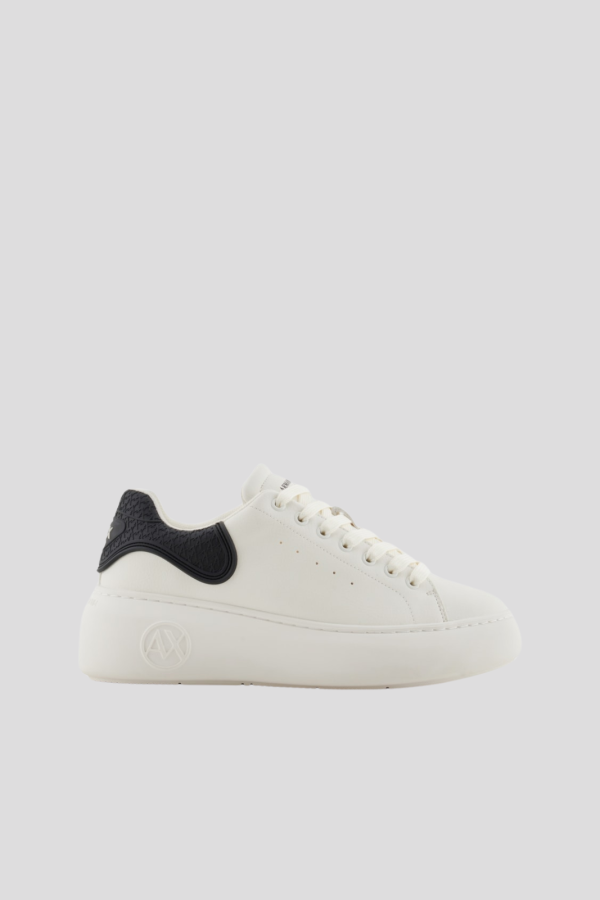 SNEAKER
