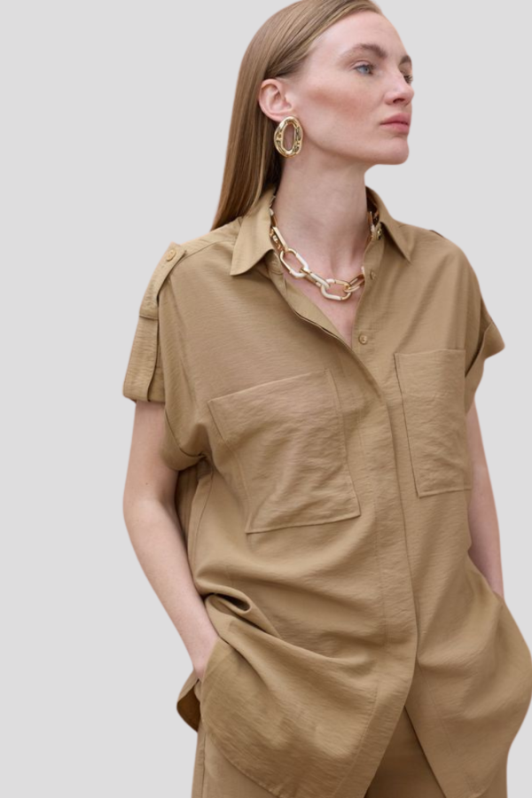 Sleeveless Pocket Shirt