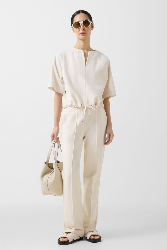 262-5660-1330-133_s01_life_outfit_01_b2c_1773757942