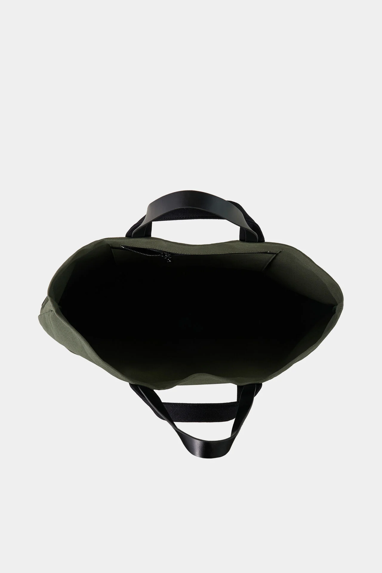 262-6744-Z013-603_s02_still_inside_01_b2c_1774034362