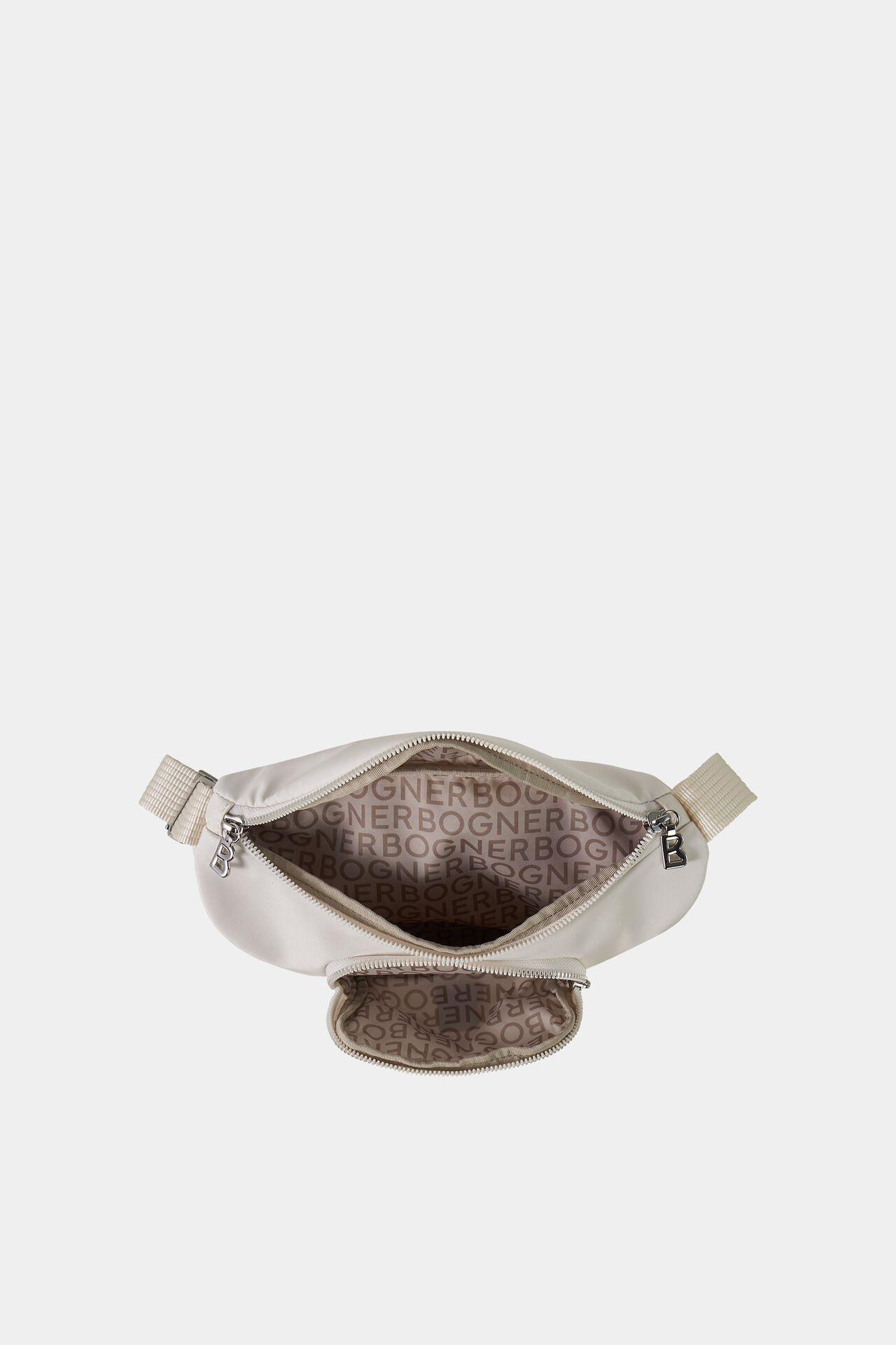 262-6744-Z058-101_s02_still_inside_01_b2c_1774035604