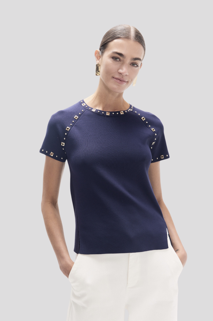 Round and square studded t-shirt